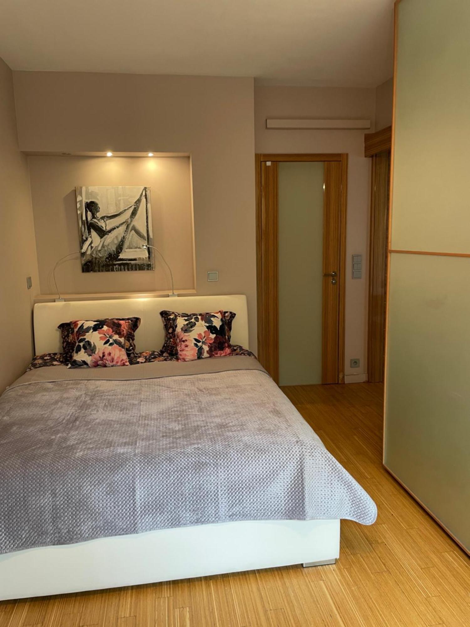 Comewa Apartments Warsawa Bagian luar foto